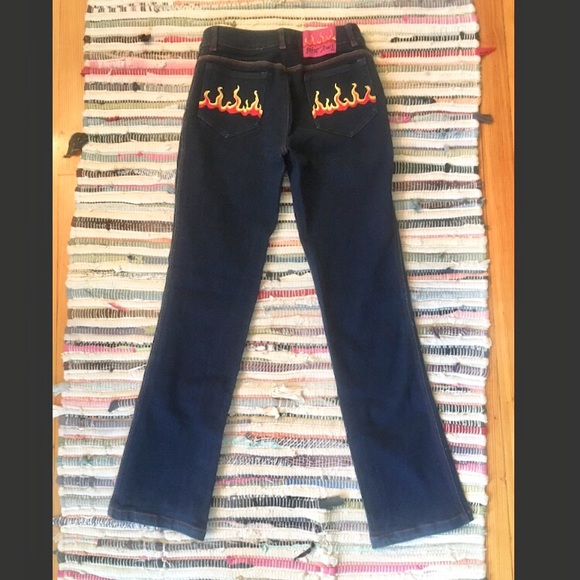 🔥HOST PICK🔥 RARE VINTAGE Betsey Johnson Jeans - Picture 6 of 9
